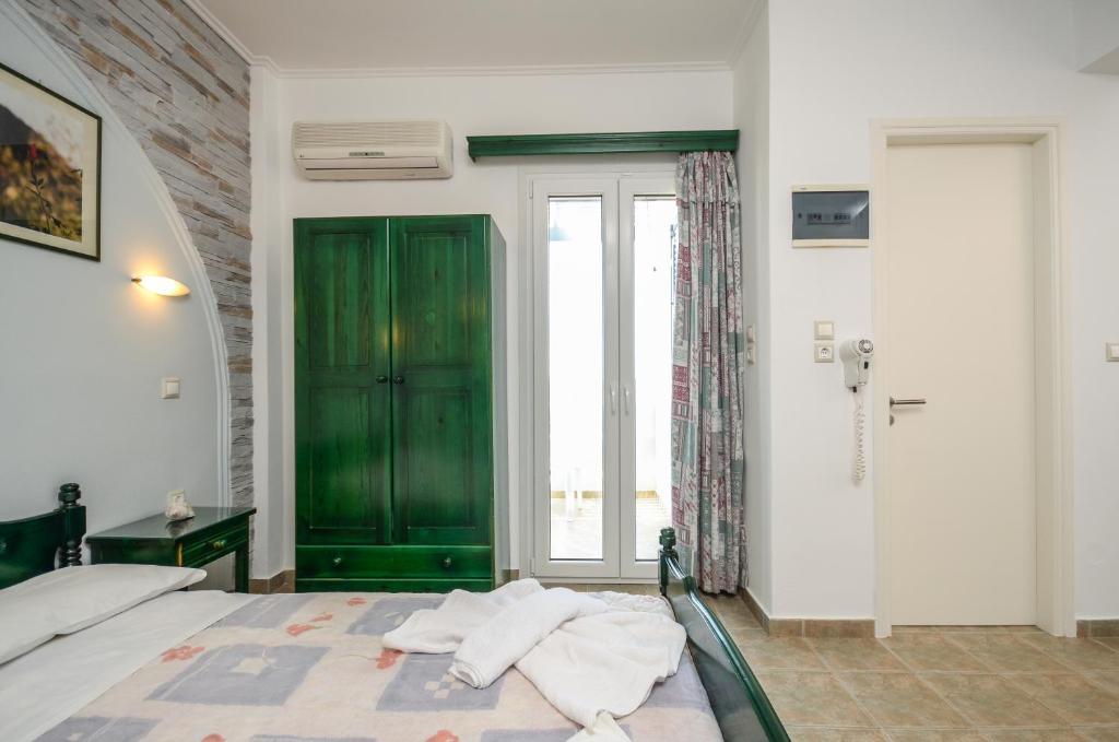 Polemis Studios & Apartments Agia Anna  Buitenkant foto
