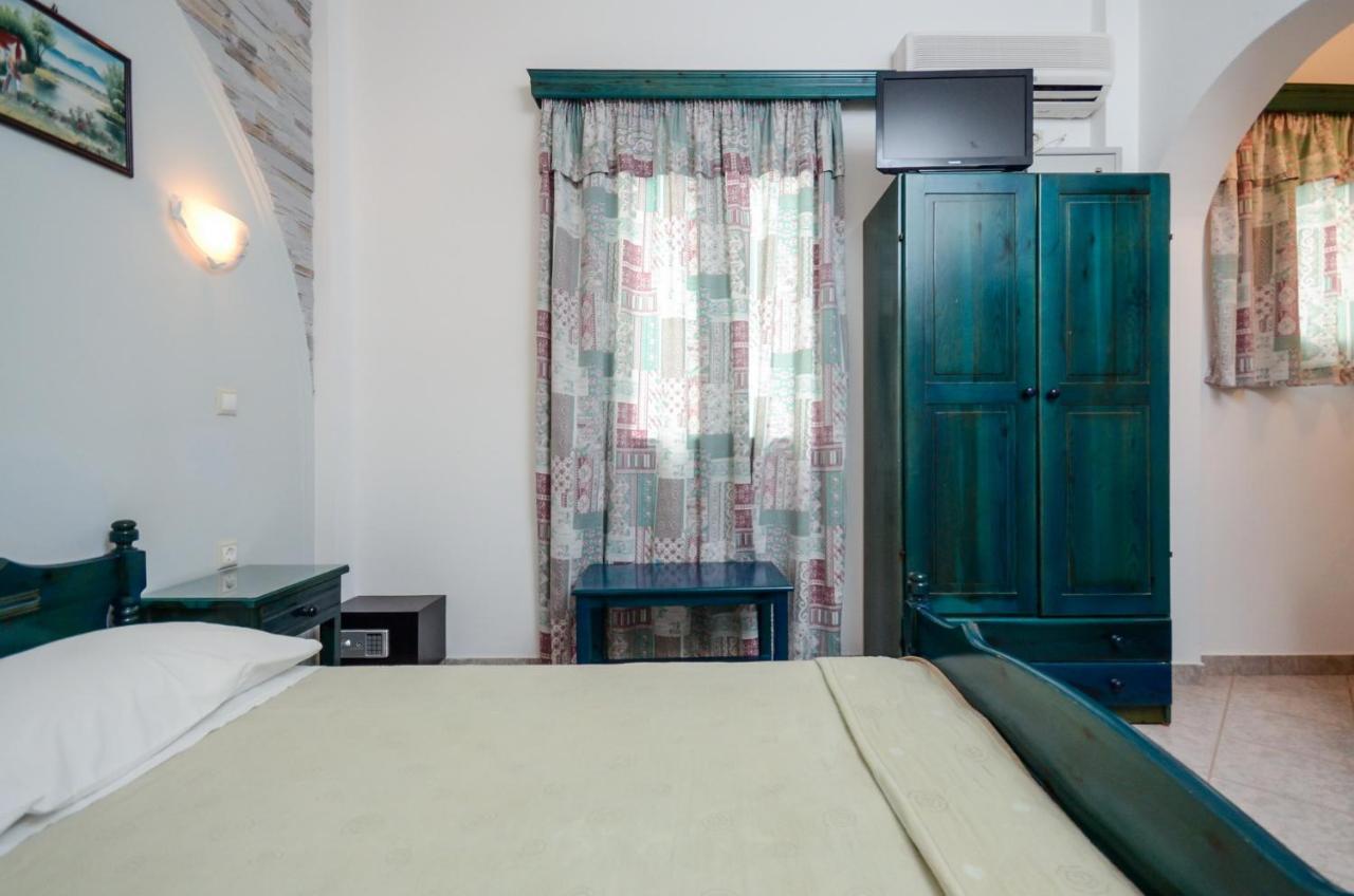 Polemis Studios & Apartments Agia Anna  Buitenkant foto