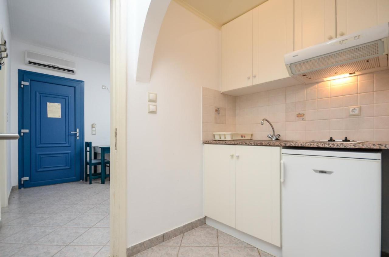 Polemis Studios & Apartments Agia Anna  Buitenkant foto