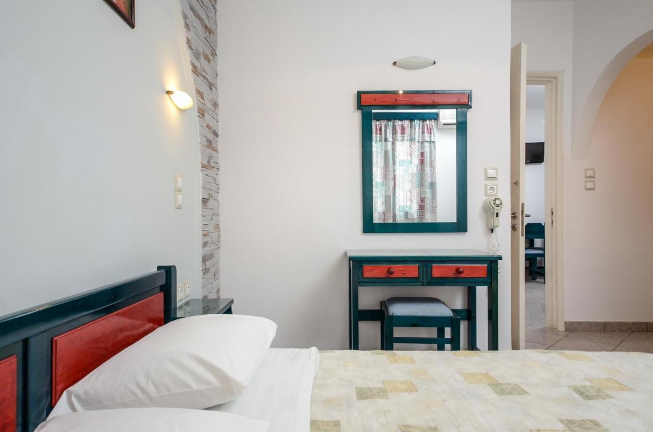 Polemis Studios & Apartments Agia Anna  Buitenkant foto